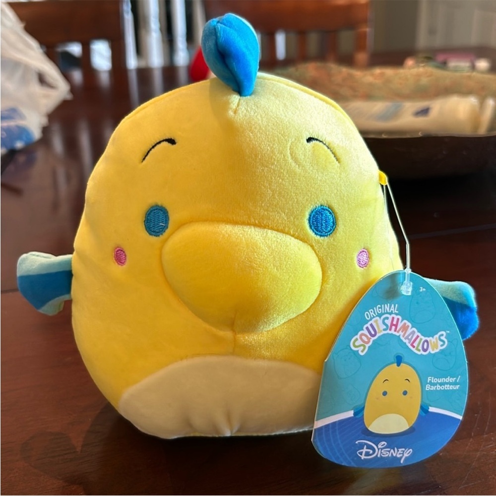 Disney Squishmallow 6"-Flounder